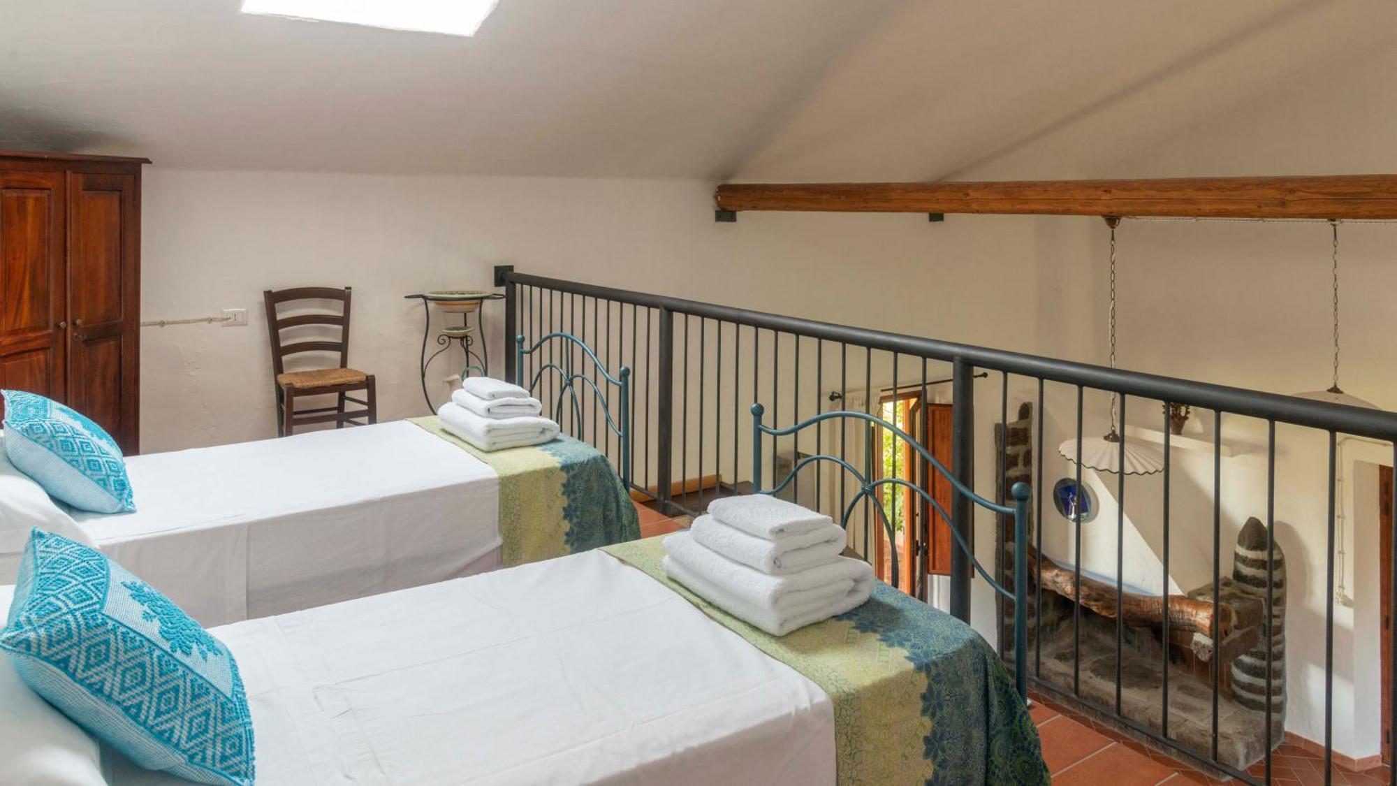 Tenute Efis Bed & Breakfast Galtelli Room photo